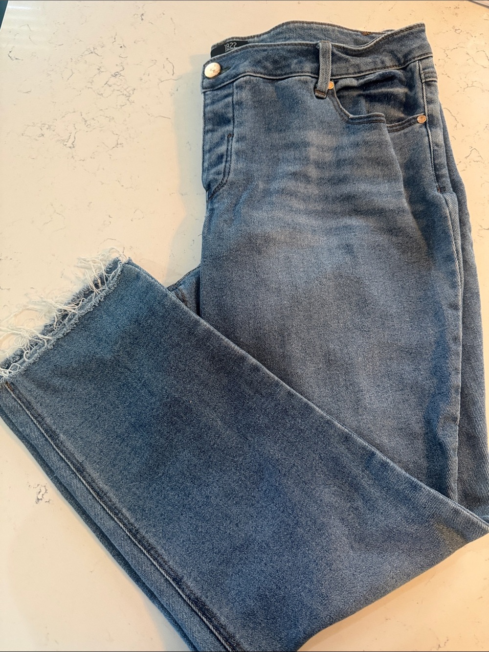 1822 Denim Women's High-Rise Frayed Hem Cropped Jeans - Blue